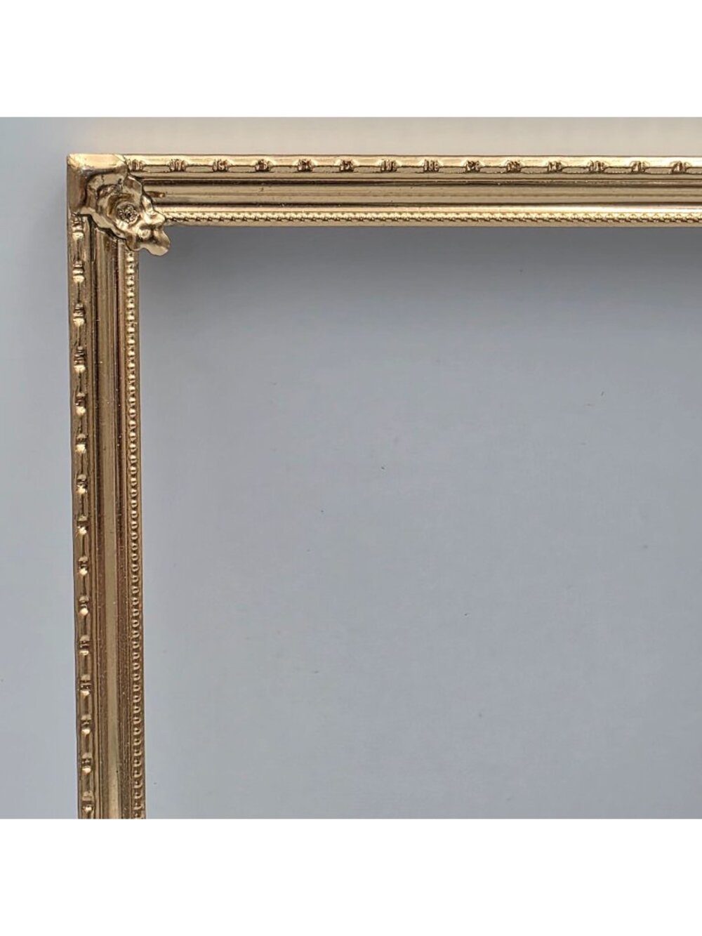 Vintage Gold Ornate Square Picture Frame With Floral Corner Accents 8x8 Inches
